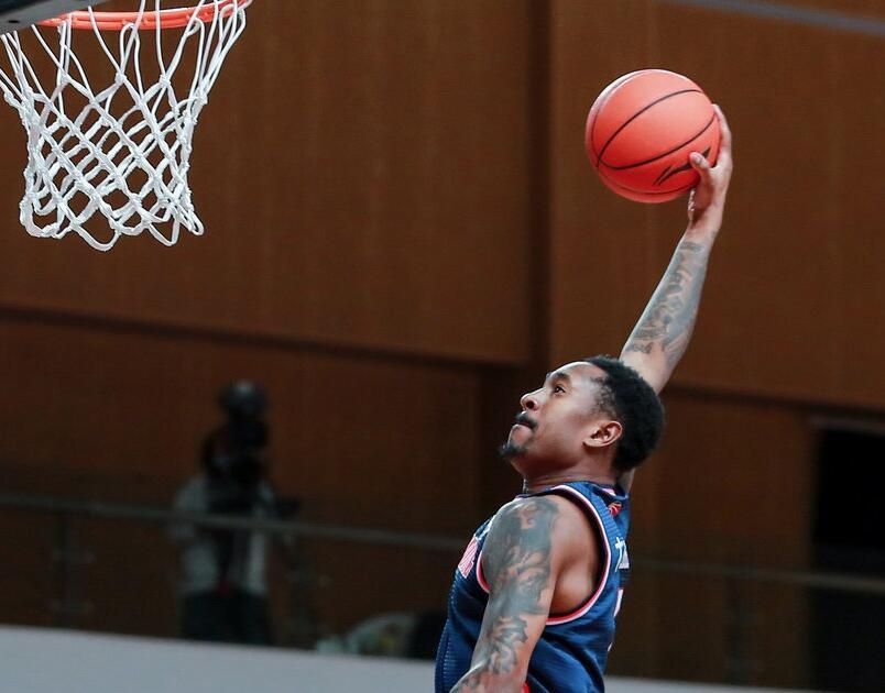 关于风云突变！迈阿密热火赛前刷新队史纪录；CBA常规赛版图或变；质疑声仍在；医务组通报恢复的信息-开云体育官网