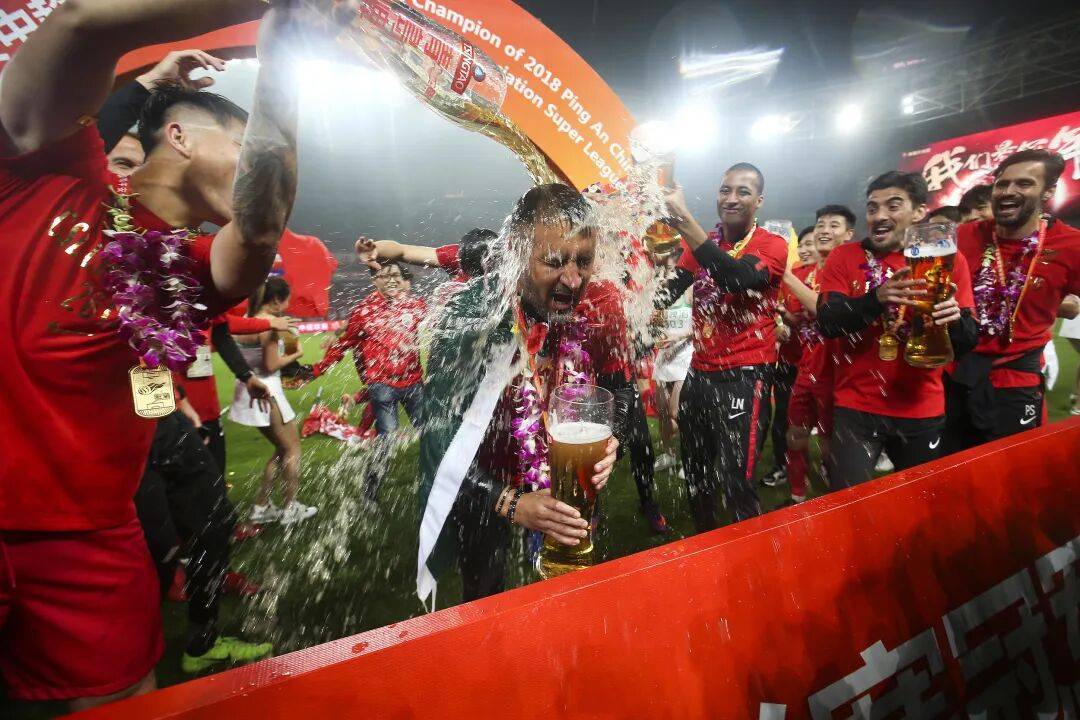 包含上海海港迎英超关键赛，集结日队长鼓劲，震撼外界，球队文化再被提及的词条-开云官网